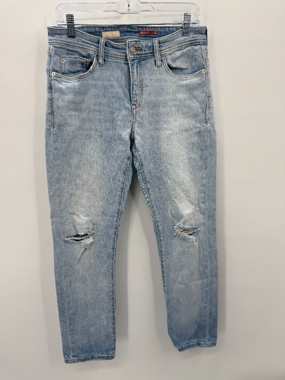 Anthropologie Pilcro Slim Boyfriend Crop Jeans Light Wash Distressed 28
